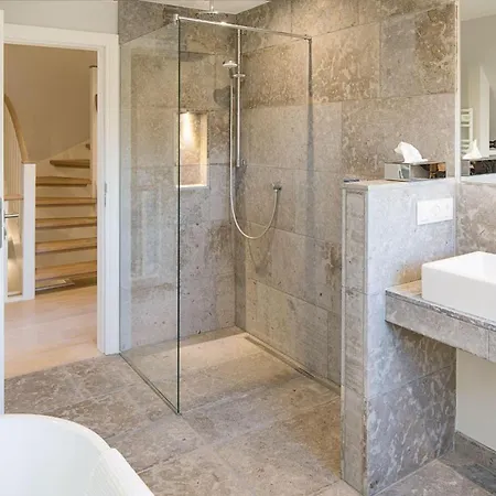 Lister Reet Logde Holiday home List